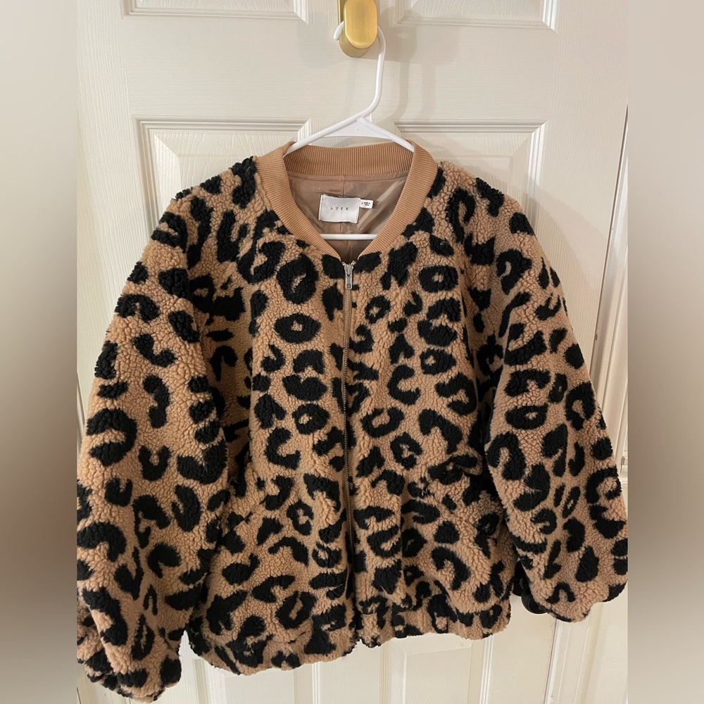 Women’s Cheetah-Print winter coat